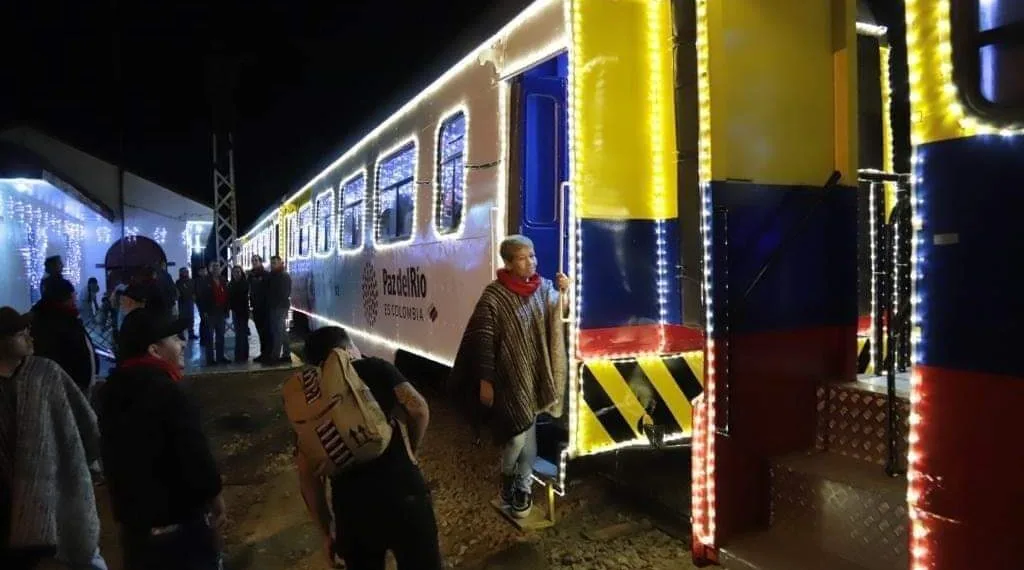 Exclusivo: Tren navideño prende motores en ruta Paipa - Duitama - Sogamoso 