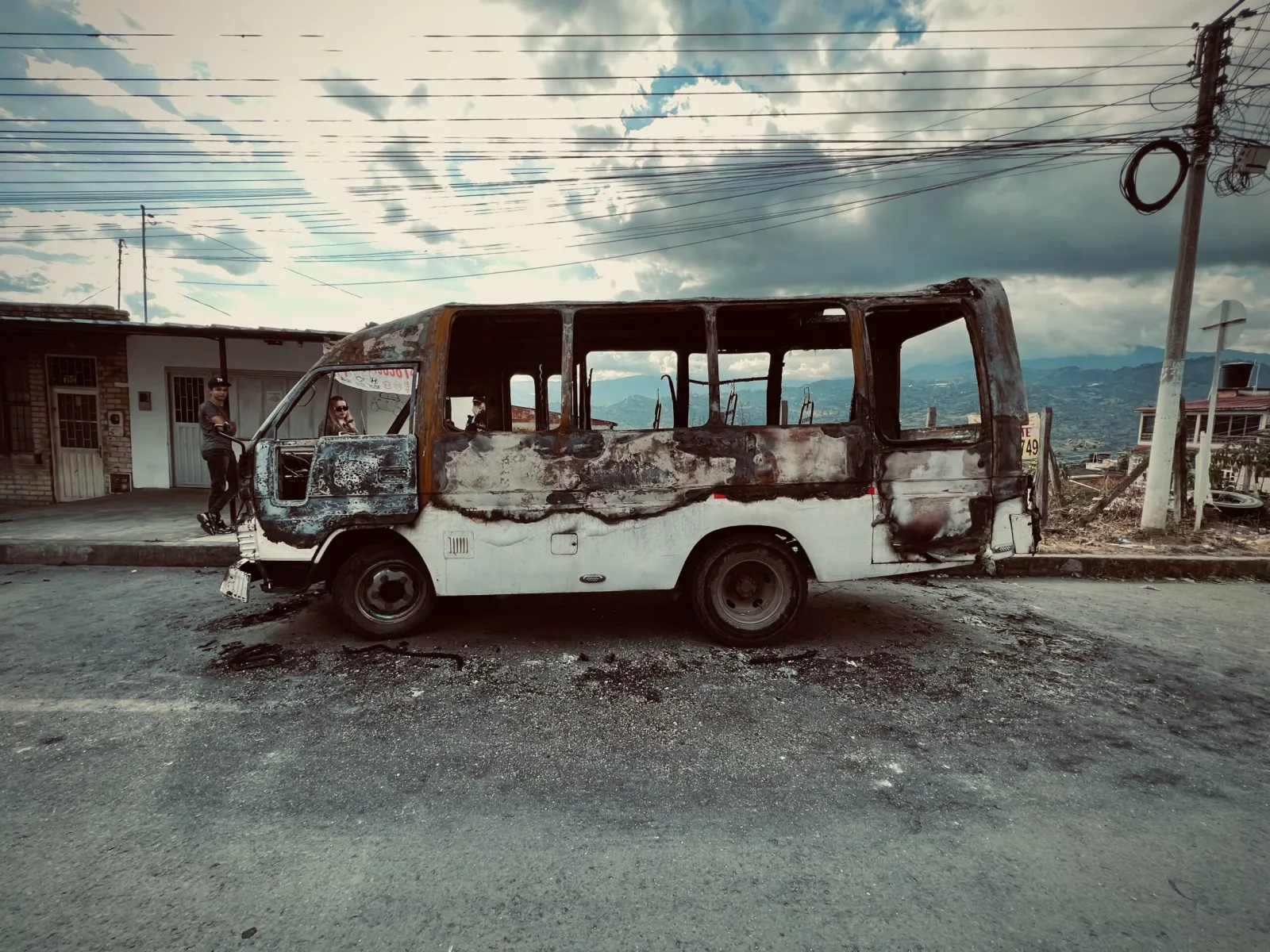 Investigan incendio que terminó con un bus en Garagoa