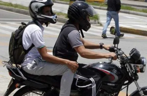 Por dos meses estará prohibido la circulación de motocicletas con parrillero en Duitama