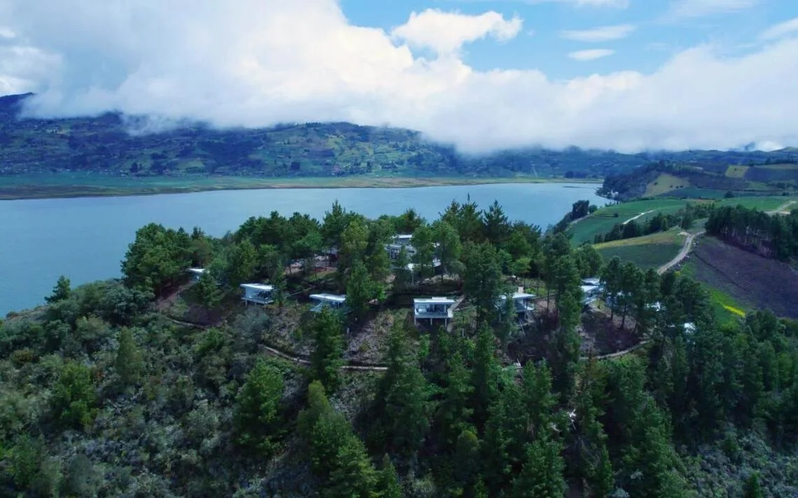 Nuevo capitulo para el complejo 'Entre Islas LODGE' del Lago de Tota. Corpoboyacá impuso medida preventiva 