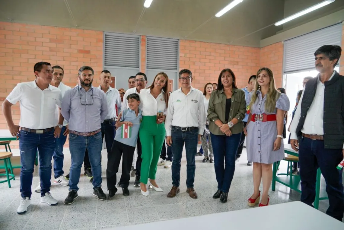 “Todos los colegios FFIE en Boyacá ya tienen contratista asignado” Gerente Adriana González