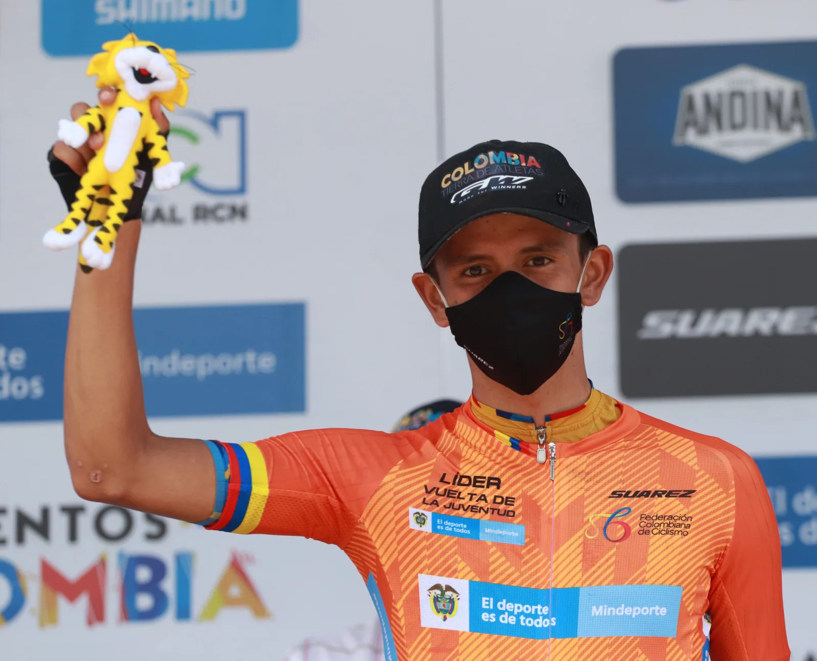 El Cundinamarqués, Jesús David Peña, primer líder de la vuelta de la Juventud Mindeporte 2021.